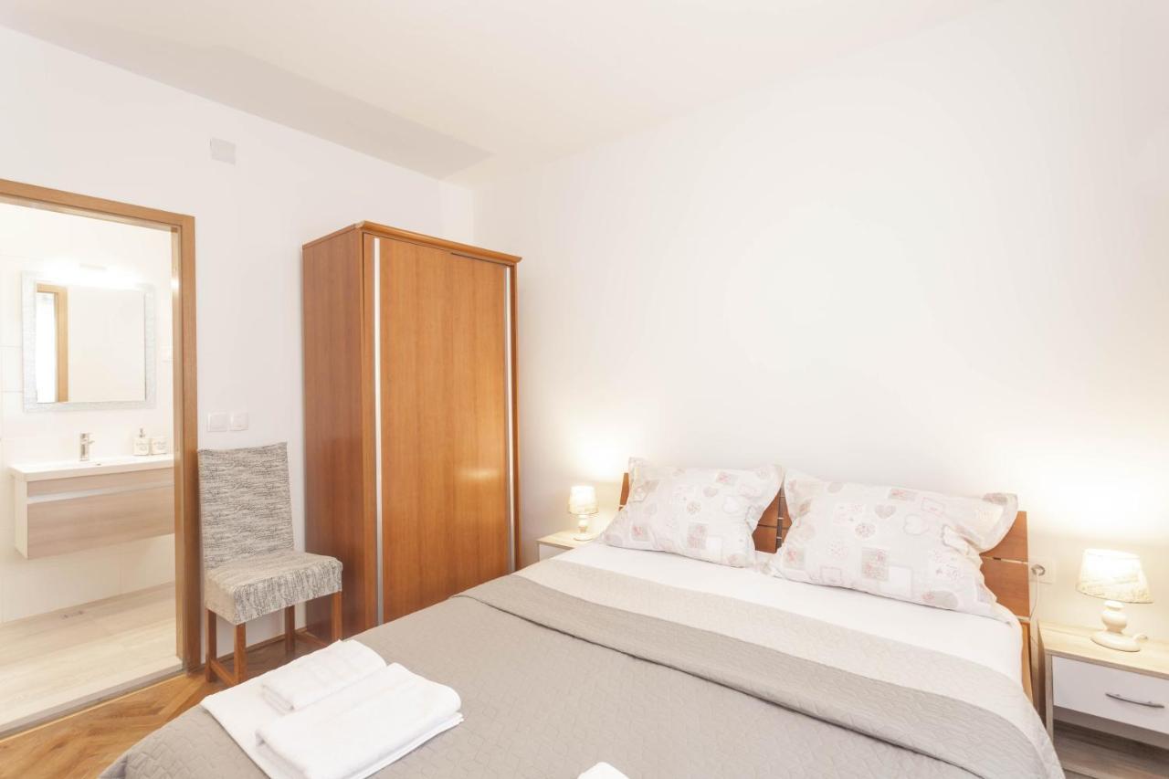 Apartments Maras Makarska Quarto foto