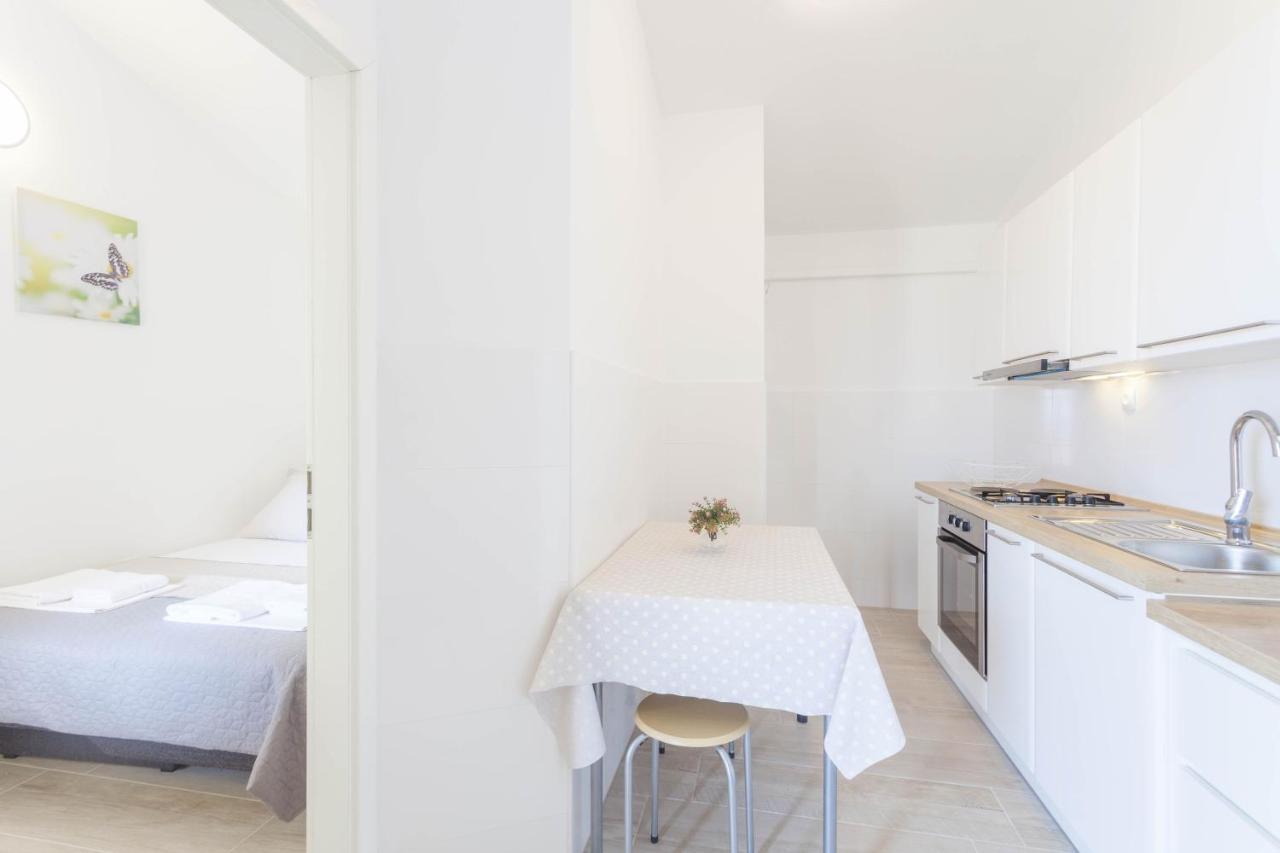 Apartments Maras Makarska Quarto foto